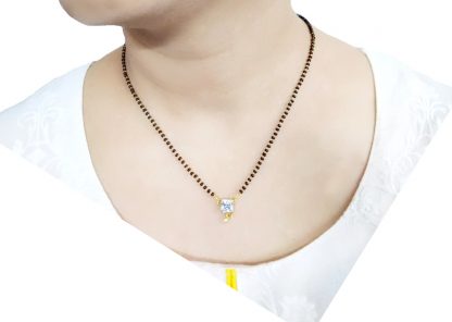 ME181P Daphne Minimalist Cute Square Mangalsutra For Women