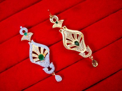 EK15 Daphne Leaf Shape Beautiful Earrings Specially For Wedding and Party Wear.